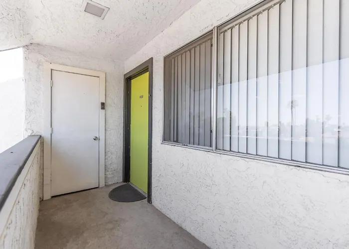 2br Modern Baseline Sleeps 4 Near Downtown Apartment Tempe